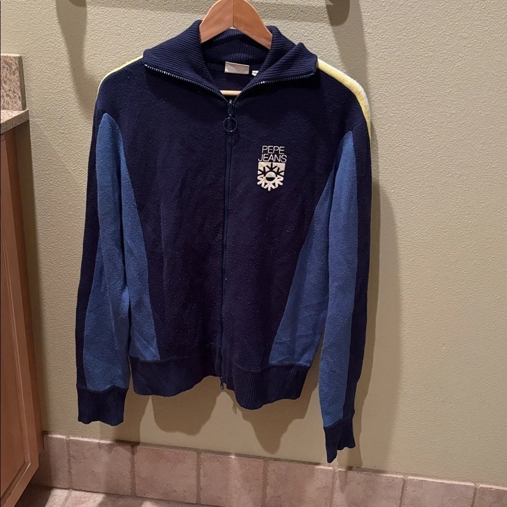 Vintage Y2K Pepe Jeans Dark Blue and Light Blue  sweater Jacket